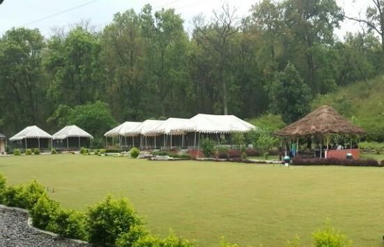Derra Camp And Resort Jhajra Ruang foto