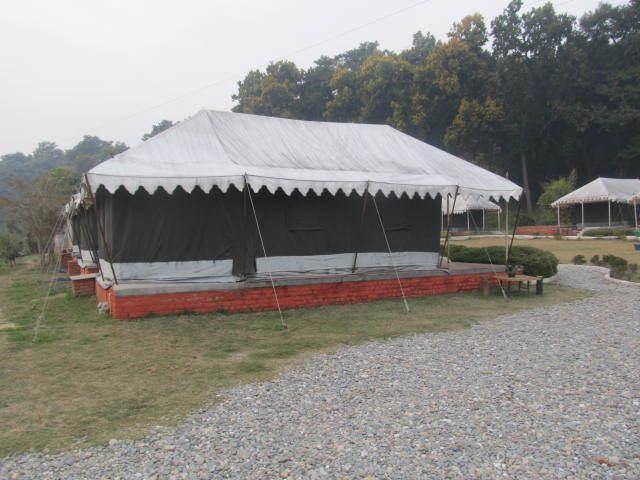 Derra Camp And Resort Jhajra Bagian luar foto