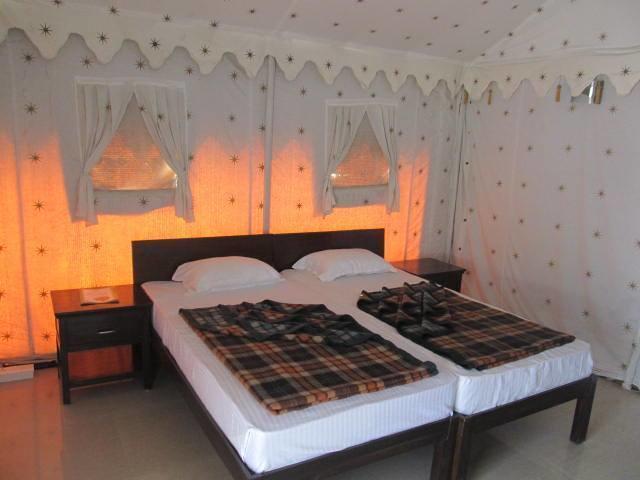 Derra Camp And Resort Jhajra Ruang foto